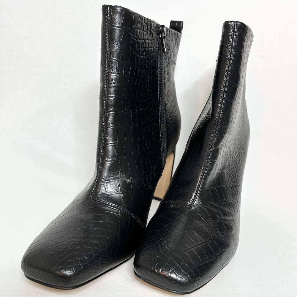 Express Black Croc-Embossed Zip Up‎ Ankle Booties Block Heel Women’s Size 10